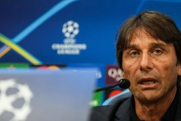 کنفرانس مطبوعاتی سرمربی ناپولی در لیگ قهرمانان اروپا