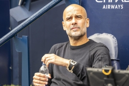 سرمربی منچسترسیتی روی نیمکت