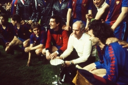 ادو لاتک سرمربی بارسلونا و جام برندگان یوفا در سال 1983