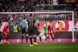 بایرن مونیخ - آگزبورگ - بوندسلیگا