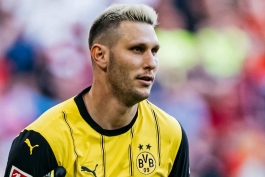 نیکلاس زوله - مدافع آلمانی دورتموند
