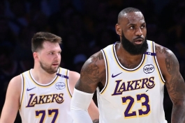 لبران جیمز - لوکا دانچیچ - بسکتبال NBA - لس آنجلس لیکرز