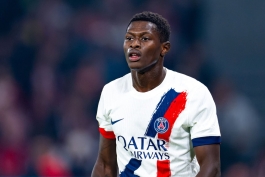 نونو مندس - مدافع چپ پرتغالی پاری سن ژرمن 