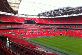 استادیوم ومبلی لندن - ومبلی