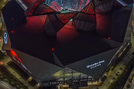 نمای دیدنی از بسته شدن سقف آتلانتا استادیوم، از ورزشگاه های میزبان جام جهانی 2026 و کوپا آمریکا 2024 / فیلم