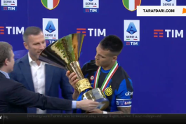 لحظه بالا بردن جام قهرمانی سری آ ایتالیا توسط لائوتارو مارتینز، کاپیتان اینتر / فیلم