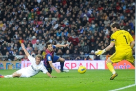 رئال مادرید / بارسلونا / سسک فابرگاس / ایکر کاسیاس / فابیو کوئنترائو