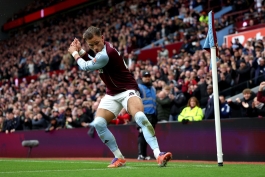 متی کش پس از گلزنی مقابل منچسترسیتی - دفاع راست لهستانی استون ویلا - لیگ برتر انگلیس