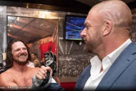 ای‌ جی استایلز و تریپل اچ، ستارگان کشتی کج و WWE