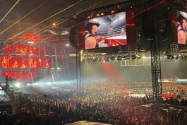 براک لزنر، ستاره کشتی کج و قهرمان سابق WWE و UFC