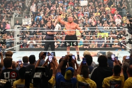 جان سینا و براک لزنر؛ ستارگان کشتی کج و WWE 
