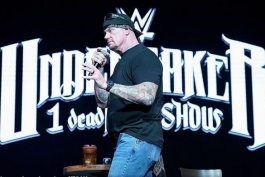 آندرتیکر، اسطوره کشتی کج و WWE