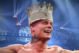 کودی رودز، ستاره کشتی کج و WWE با تاج پادشاهی رینگ 2025