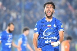 عکس از ابوالفضل زمانی هافبک جوان استقلال