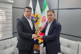 عکس از علی تاجرنیا رئیس هیئت مدیره استقلال