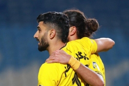 عکس از میلاد زکی پور و سیاوش یزدانی مدافعان سپاهان