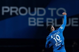 عکس از مالکوم وینگر برزیلی الهلال مقابل الفتح