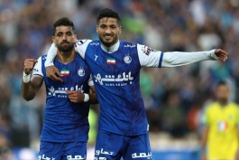 عکس از پیمان بابایی و محمد محبی مهاجمان استقلال در سال ۱۴۰۱