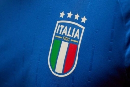 پیراهن تیم ملی ایتالیا