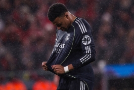 کیلیان امباپه مهاجم فرانسوی در زمین - رئال مادرید