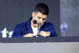 لوییس سوارز مهاجم اروگوئه‌ای در کنفرانس خبری - اینتر میامی