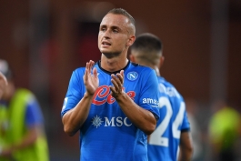 استانیسلاو لوبوتکا در زمین - ناپولی