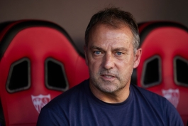 هانسی فلیک روی نیمکت بارسلونا در بازی با سویا