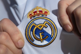 لو رفت! رئال مادرید فصل آینده این پیراهن را بر تن می‌کند / عکس