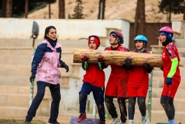 استراگوس زنان