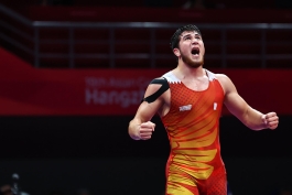 احمد تاج‌الدینوف-کشتی آزاد