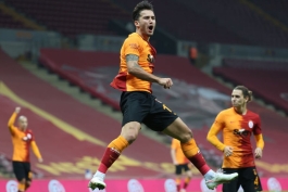 اوعولجان چاعلایان مهاجم مدنظر پرسپولیس تهران - لیگ برتر ایران