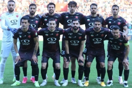 گئورگی گولسیانی و فرشاد فرجی و بازیکنان باشگاه پرسپولیس در عکس تیمی - لیگ برتر ایران