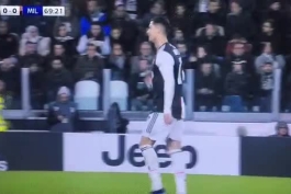 رونالدو  مصدوم شده دوستان خودش درخواست تعویض داده