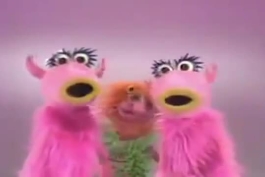 کلیپ خنده دار و قدیمی مانا مانا.آخر خنده است خدایی