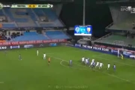 گل های کوین فورچونه مهاجم سابق تراکتور!! چرا تو تراکتور اینطوری گل نزدی؟! به خاطر اینکه بهت بازی نرسید و بعضی از هواداران علیه تو جبهه گرفتن و نا امیدت کردن!! باعث شد روحیه ات خراب بشه وگرنه در خوب بودنت هیچ شکی نیست!