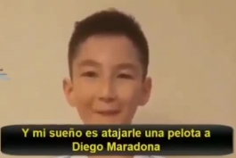 انسانیت هنوز نمرده(بچه معلولی که آرزو داشت پنالتی مارادونا را بگیرد.)ببینید حتما اشکتون در میاد.