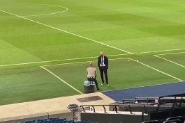 وقتی زیدان و گواردیولا بعد بازی در استادیوم خالی با هم خلوت می کنن