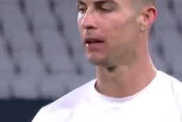 عوض کردن پیرآهن رونالدو با کوریا ! 