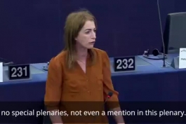  نمایندهٔ پارلمان اروپا در انتقاد از رفتار دوگانهٔ غرب در قبال اوکراین و افغانستان  «کلر دالی» عضو ایرلندی پارلمان اروپا