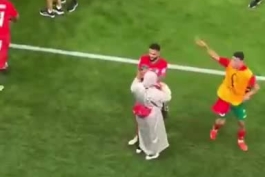 رقص مادر همراه پسر، بعد صعود تاریخی مراکش در جام جهانی 😂😍