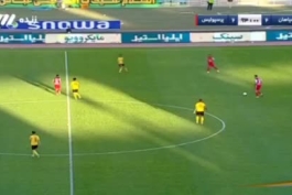 🔴🔴🔴🔴ببینید:گل سوم پرسپولیس به سپاهان که با وجود پرس شدید، با ۱۶ پاس متوالی بین بازیکنان پرسپولیس وباعملکرد سزاوارانه وحید امیری در ارسال پاس عرضی زیبا برای سیامک نعمتی به ثمر رسید 