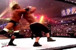 کشتی کج؛ مسابقه جان سینا vs تریپل اچ در wrestlemania 22