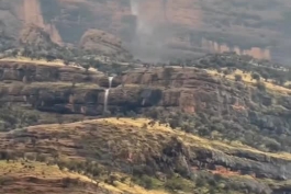 📽 جاری شدن آبشارهای قله کوه زیبای ،  دژ محمدعلی خان دزفول در اثر بارندگیهای اخیر جنوب غرب ایران💚🤍❤
