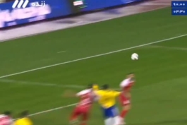 ❌ به بهانه تقابل مجدد پرسپولیس و صنعت نفت؛ شاهکار ثانیه‌های پایانی داور و گل اعلام کردن توپی که از خط عبور نکرده بود تا پرسپولیس ۲ امتیاز حساس و صدر جدول را از دست دهد!  