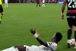 وینیسیوس و مافئو تو بازی دیشب 🤣🤣🤣🤣