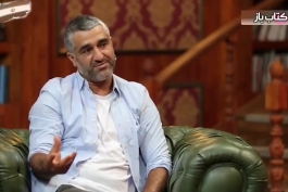 پژمان جمشیدی : علی کریمی یه قابلمه قیمه خورد وقتی که بازی شروع شد بازیکنان های الهلال را از دقیقه 1 تا دقیقه 90 دریبل زد و در آخر هم بازی رو بردیم