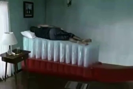 غیر قابل پیش بینی ترین تبلیغ تاریخ 😐