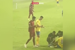 ⚽ کریستیانو رونالدو مرزهای تواضع را جابه‌جا کرد؛ او برای کمک به هم‌تیمی‌اش به جای دست از دندان استفاده کرد!
