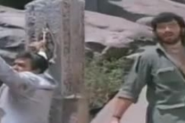 به نظرم اکبر زنجانپور نقش جبار سینگ تو فیلم شعله رو خیلی خوب دوبله کرده