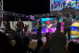 امید جهان در گذشت ؛لحظاتی  قبل از  سکته امید جهان در کنسرت 